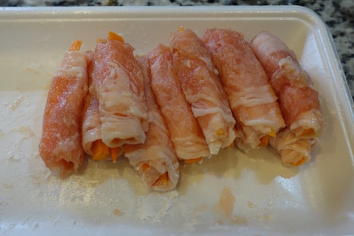 お弁当にニンジンの豚肉巻きをつくってみました。
