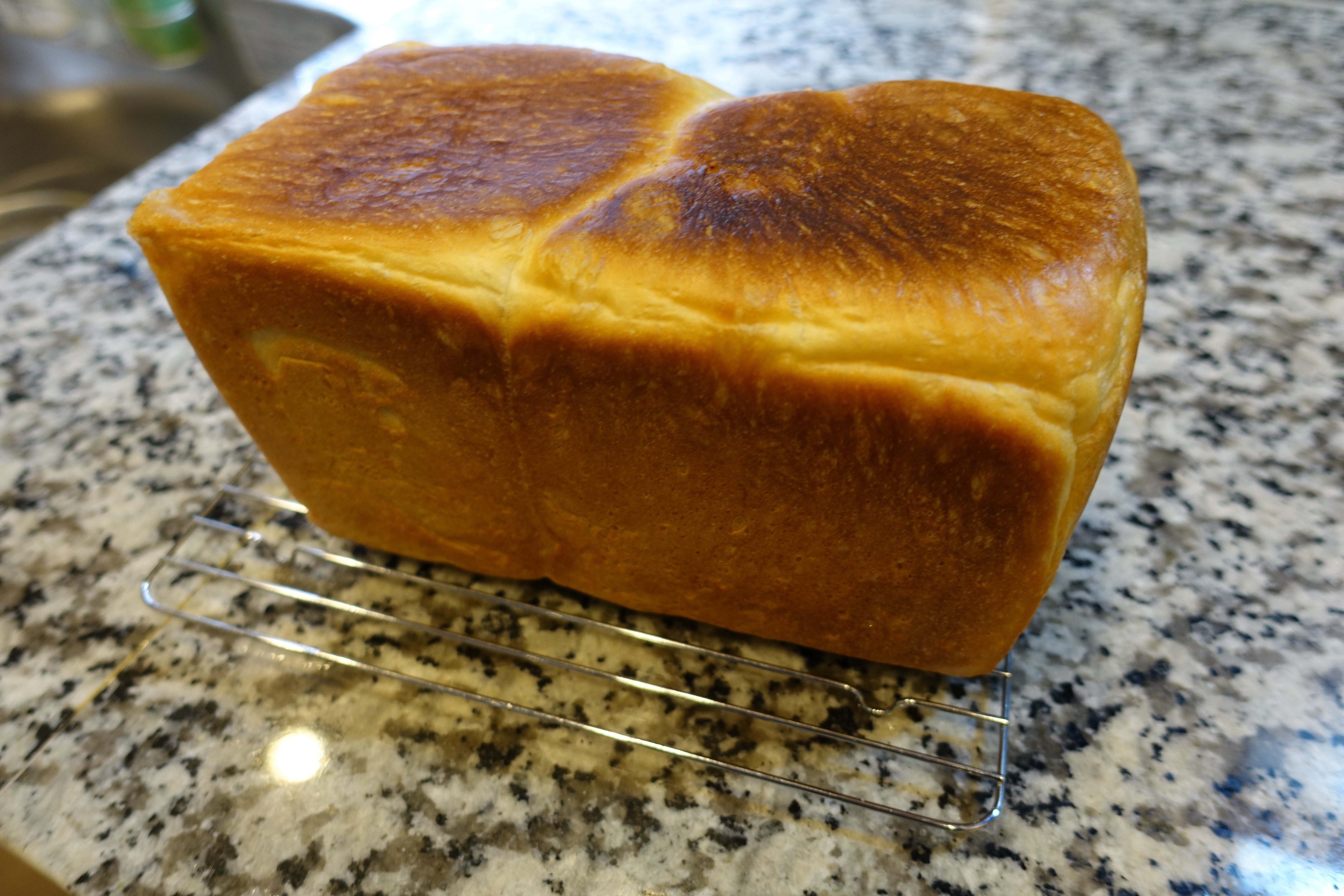 おいしい食パンを焼きました。